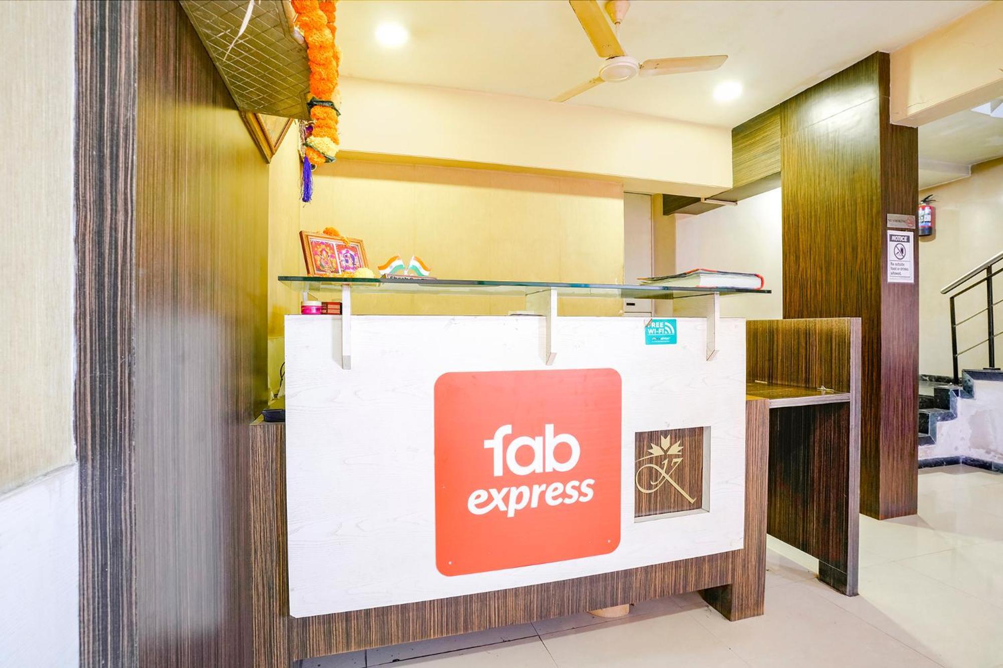 Hotel Kuber By WB Inn Navi Mumbai Exterior foto